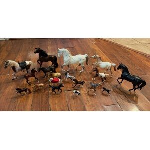 Breyer, Schleich & Enertec Enterprise Horse Figurine Lot – 20 Pieces Total
